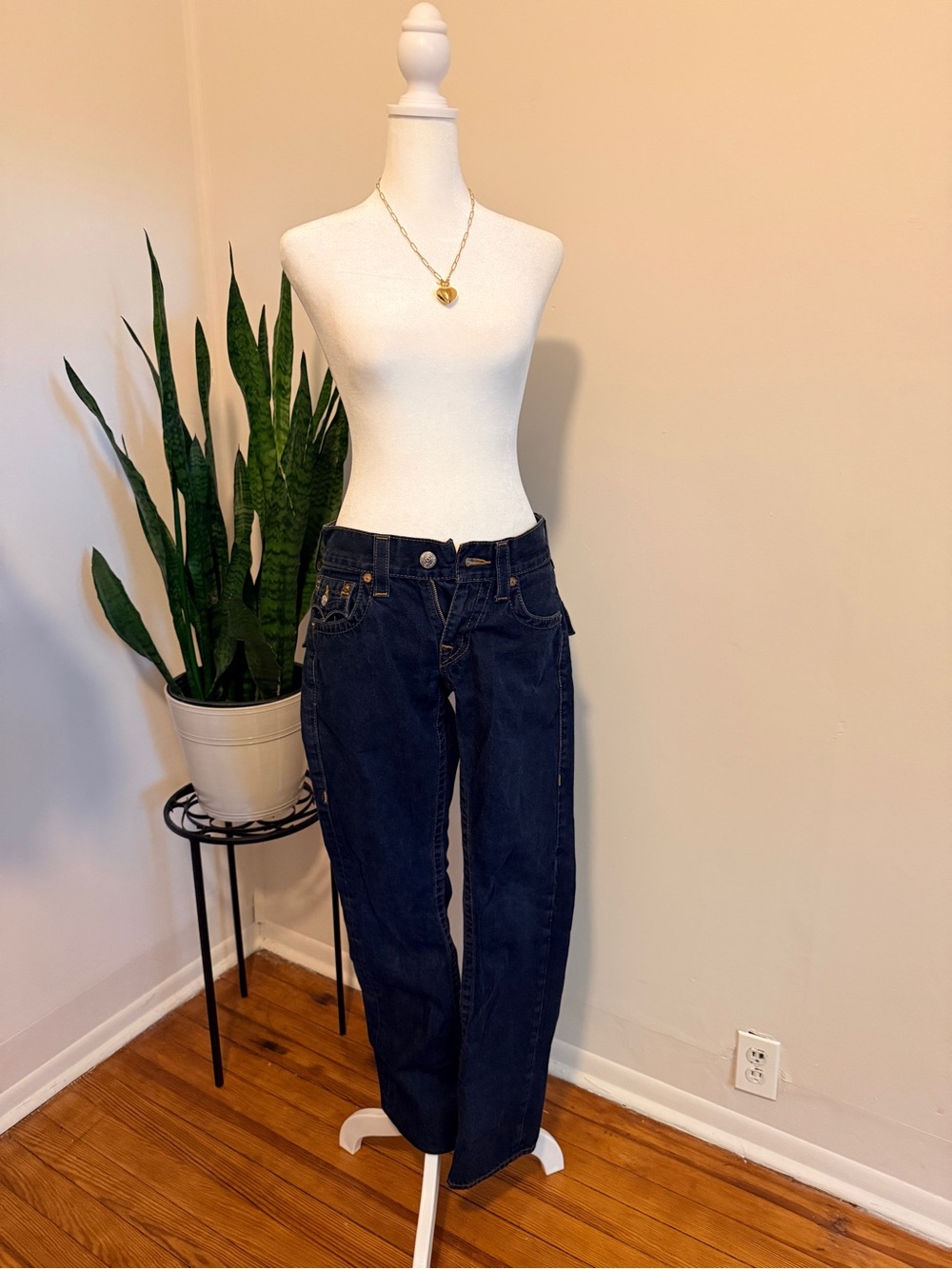 True Religion | Low Rise Dark Blue Straight Leg Jeans